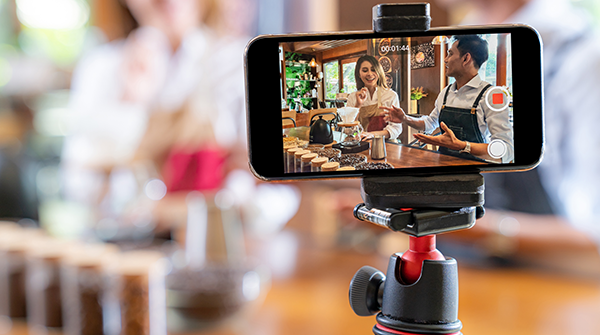 8 Steps to Promote Your Restaurant on Social Media