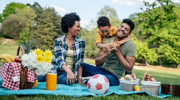 Curbside Catering Options for Summer Picnics
