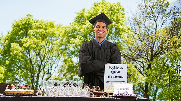 Curbside Catering Options for Graduation Parties