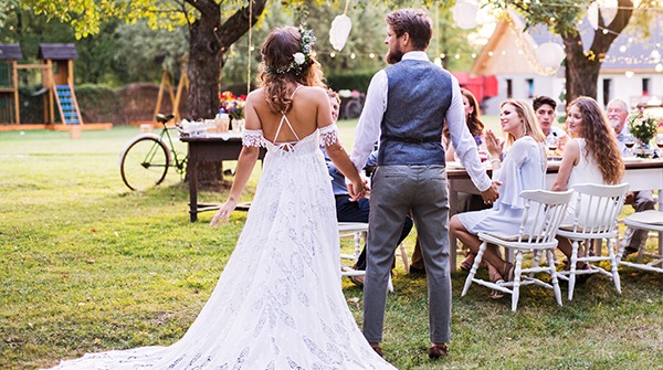Curbside Catering Options for Weddings